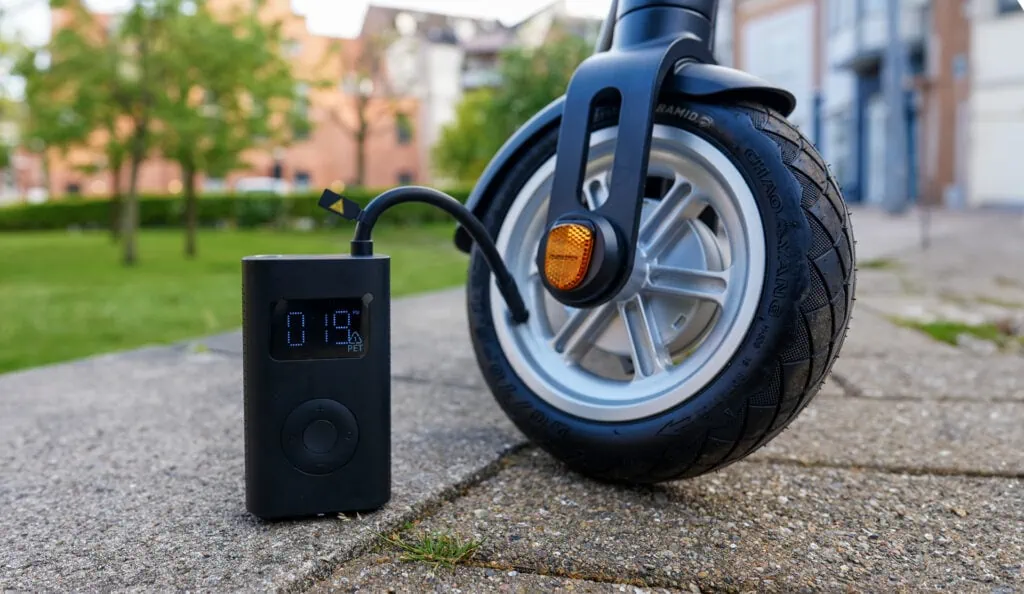 Mindent a helyes NAVEE elektromos roller abroncsnyomásról